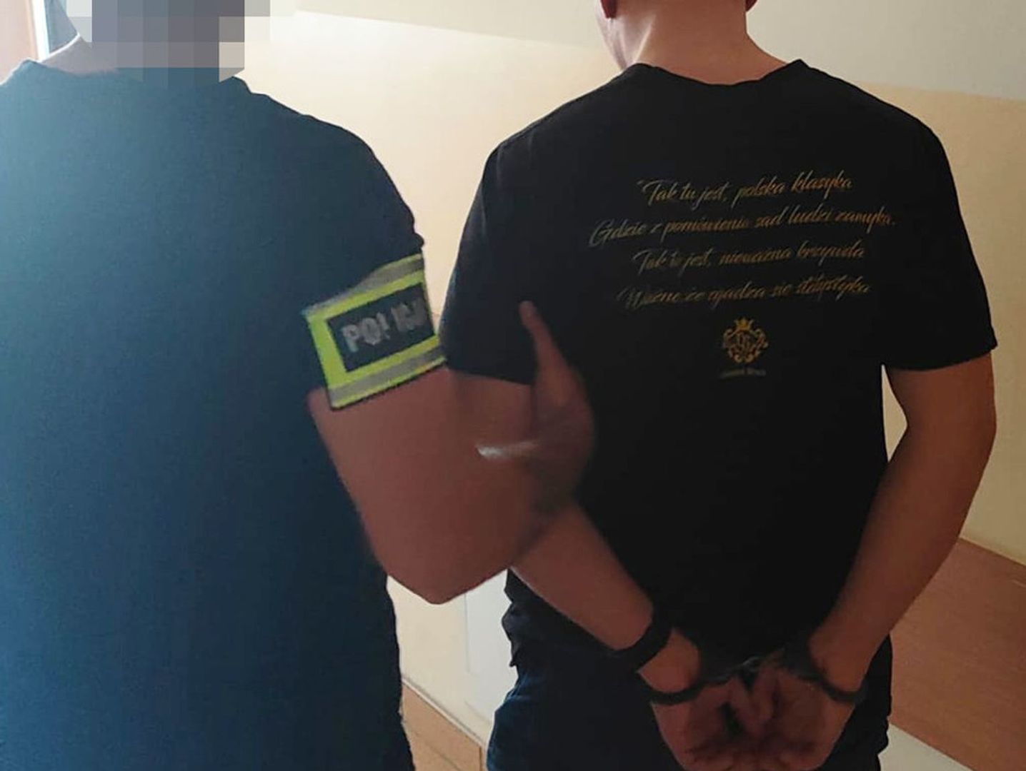 Kierowca po mefedronie jechał wężykiem. Policjantom oferował łapówkę