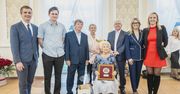 100 lat życia we Włocławku. Pani Józefa Jasik uhonorowana medalem marszałka