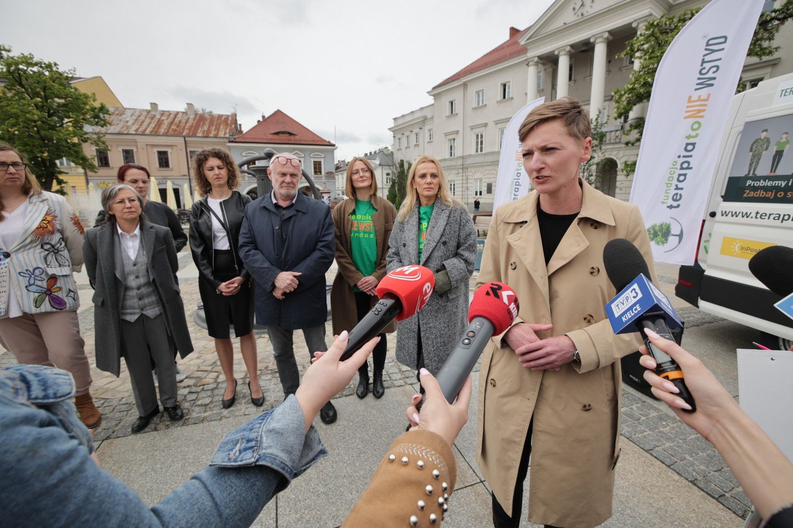 – Jako społeczeństwo dojrzeliśmy do tego, by dbać o zdrowie, ale w dużej mierze koncentrujemy się wciąż na zdrowiu fizycznym. Wciąż jednak obserwujemy ogromne deficyty w zakresie troski o zdrowie psychiczne, które jest równie ważne, a czasem nawet ważniejsze niż zdrowie fizyczne – mówiła Agata Wojda, prezydentka Kielc.
