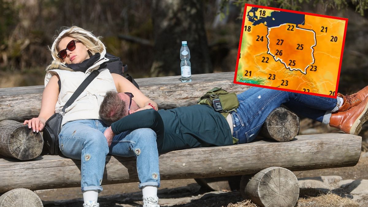 Turyści korzystają ze słonecznej pogody