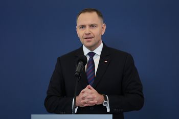 "Nie wystarczy wrzucanie postów". Prezydent odpowiada premierowi