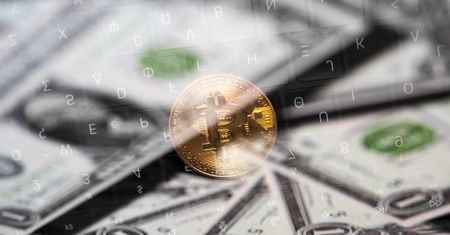 Słowa Trumpa uspokoiły rynki. Bitcoin przebił 70 tys. dolarów