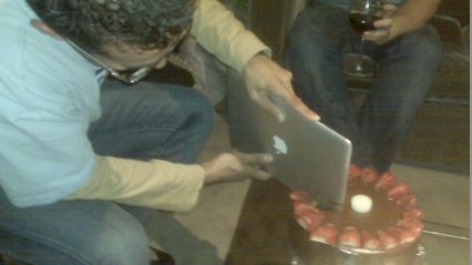 MacBook Air tnie jak żyleta (torty też) 1