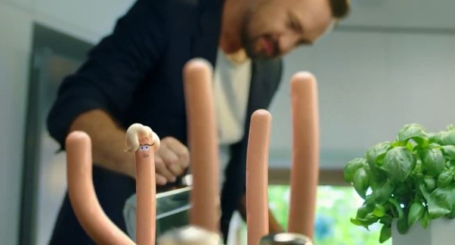 Marcin Prokop reklamuje parówki Berlinki (wideo)