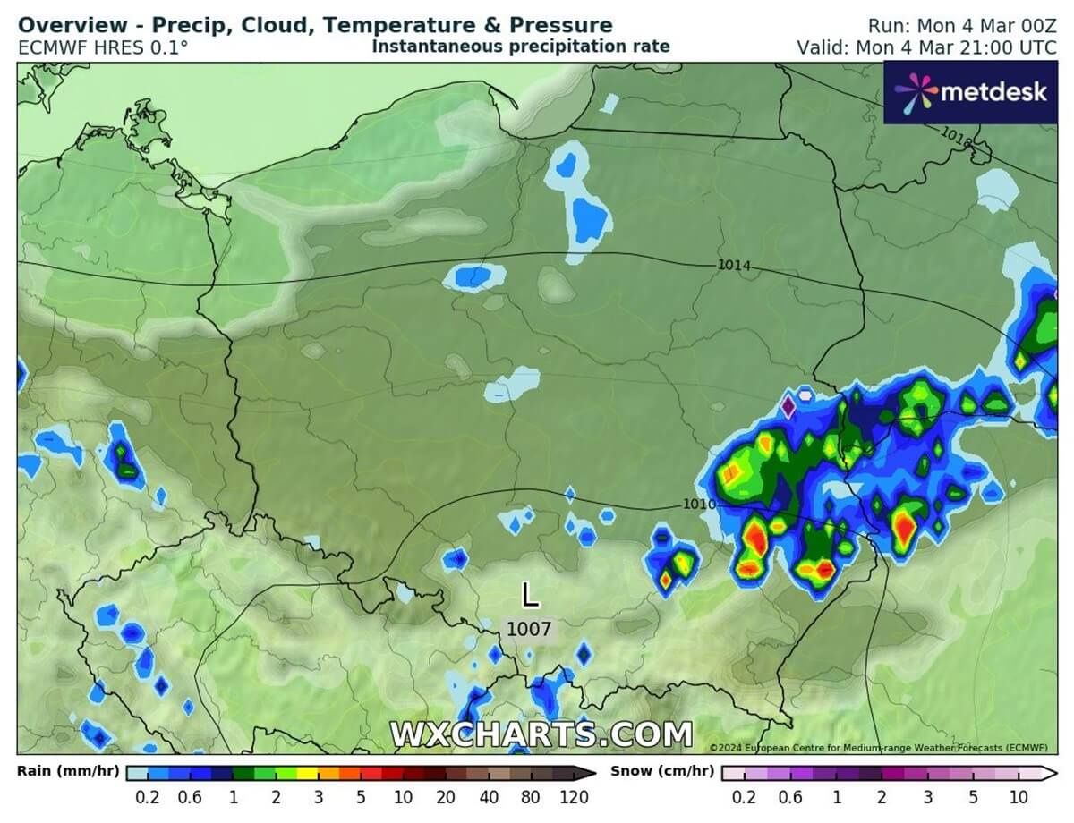 Prognozowany zasięg burzy w poniedziałek, 4 marca 2024 o godz. 22:00