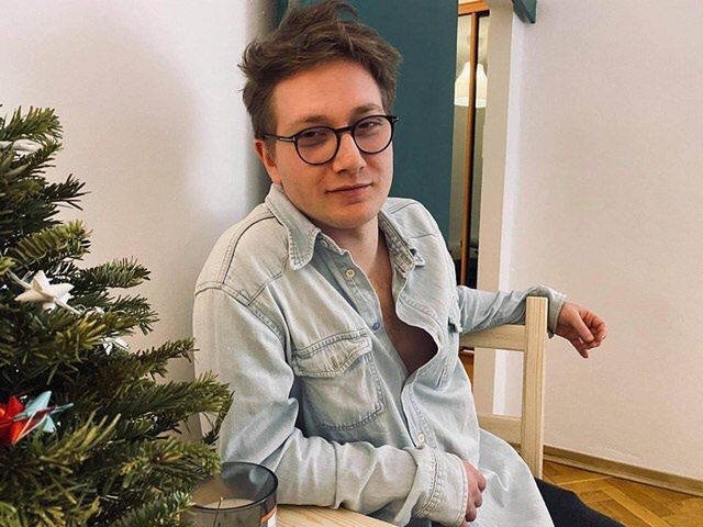 Brat Antka Królikowskiego oskarża Joannę Opozdę o zakładanie fejkowych kont. Racjonalne tłumaczenie?