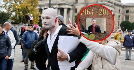 Zginął w imię protestu przeciw PiS. Wdowa: "Dziś byłby szczęśliwy"