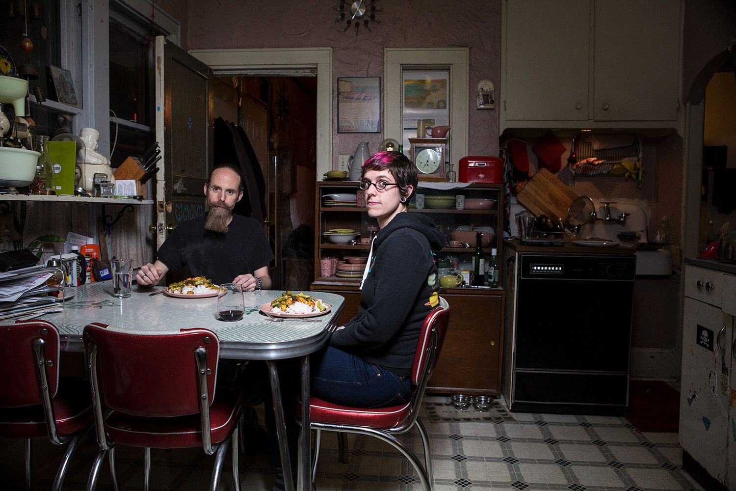 Dokumentalne portrety pokazują zwyczaje ludzi podczas kolacji w dni powszednie 7