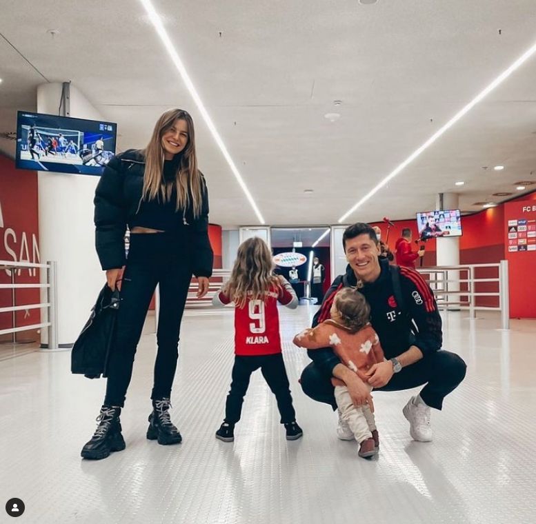 Robert Lewandowski z rodziną
