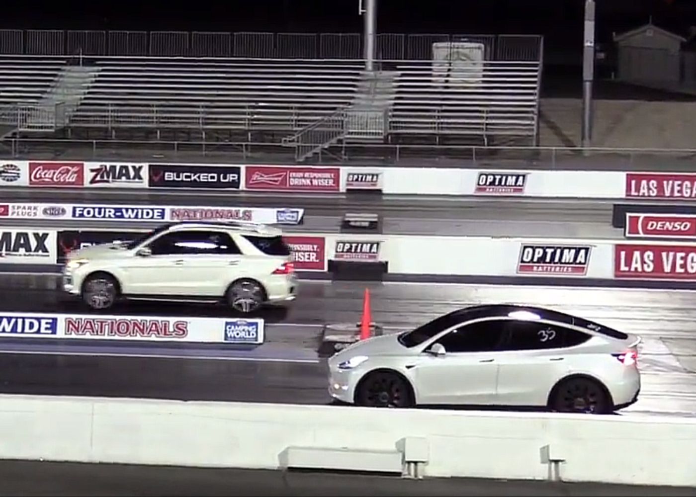 Absurdalny drag race pokazuje potencjał Tesli Model Y