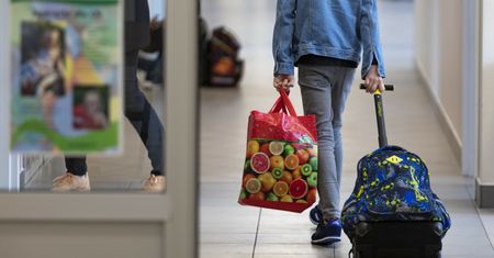 Chwile grozy w Gorzowie. Agresywny 8-latek przyszedł z nożem