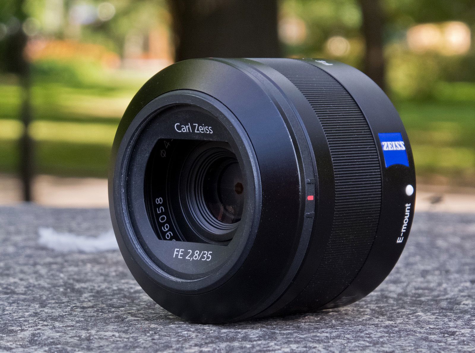 Carl Zeiss Sonnar T* FE 2,8/35 ZA - kosztowny drobiazg [test] 1