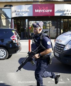 Francja: fałszywy alarm w Lille. Szukali "mężczyzny z kałasznikowem", a znaleźli dziecko z atrapą