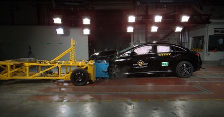 Euro NCAP rozbiło 10 aut. Chińczycy znów zaskoczyli wynikami