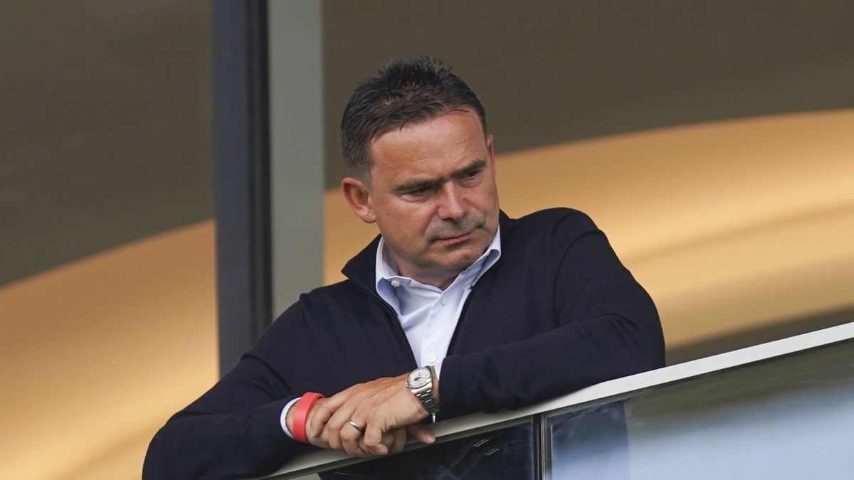 Marc Overmars został ukarany
