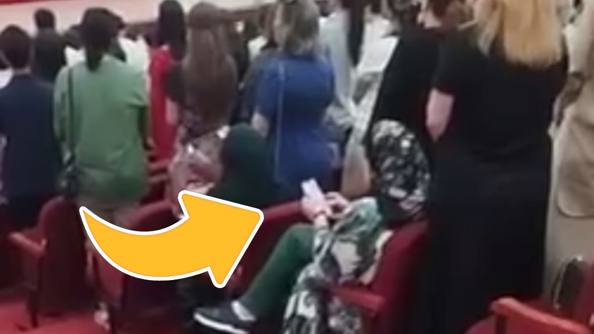 Nie stanęli do hymnu w Rosji. Spotka ich kara.