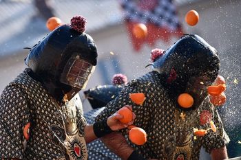 Szalone święto we Włoszech. Niemal 140 osób rannych