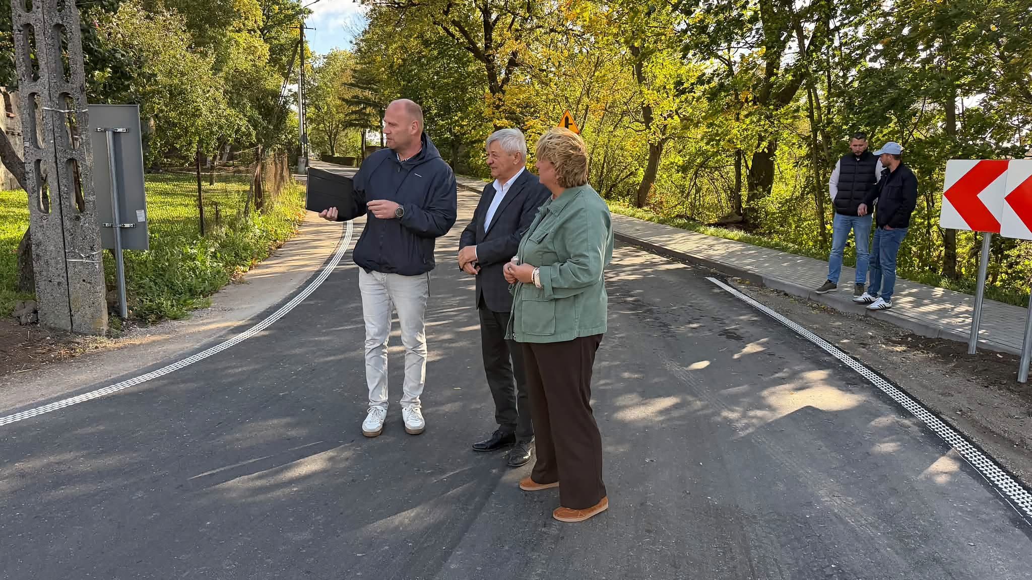 Zmodernizowano drogę łączącą Dziemiony i Zelgno w gminie Chełmża.