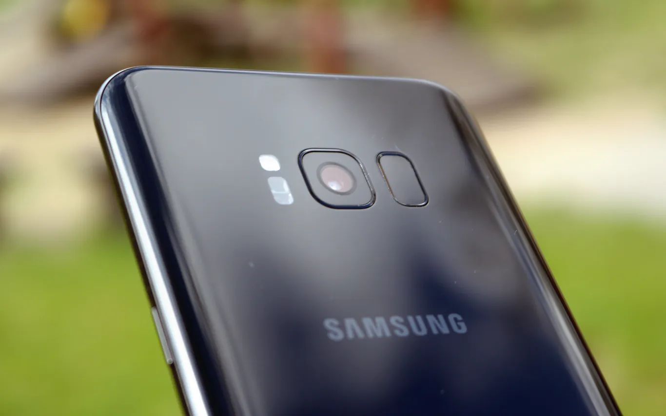 Żegnaj, Galaxy S8. Samsung kończy wsparcie dla kultowego modelu 2