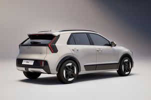 Odświeżona Kia Niro wyceniona w Polsce. Praktycznie nie podrożała