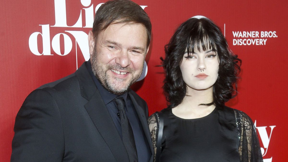 Tomasz Karolak z córką Leną na premierze filmu "Listy do M. 5"