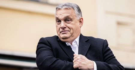 Jeżeli Węgry zapłacą za gaz w rublach, to złamią unijne sankcje. Wyciekł dokument KE