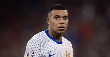 Mbappe trenuje na wakacjach. Chce być największą gwiazdą Realu