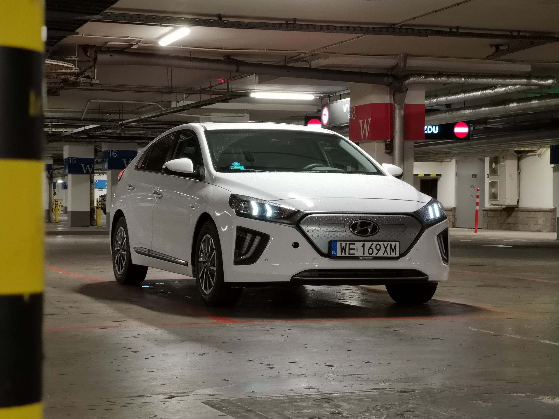 Hyundai Ioniq Electric: System zarządzania energią i audio Infinity 2
