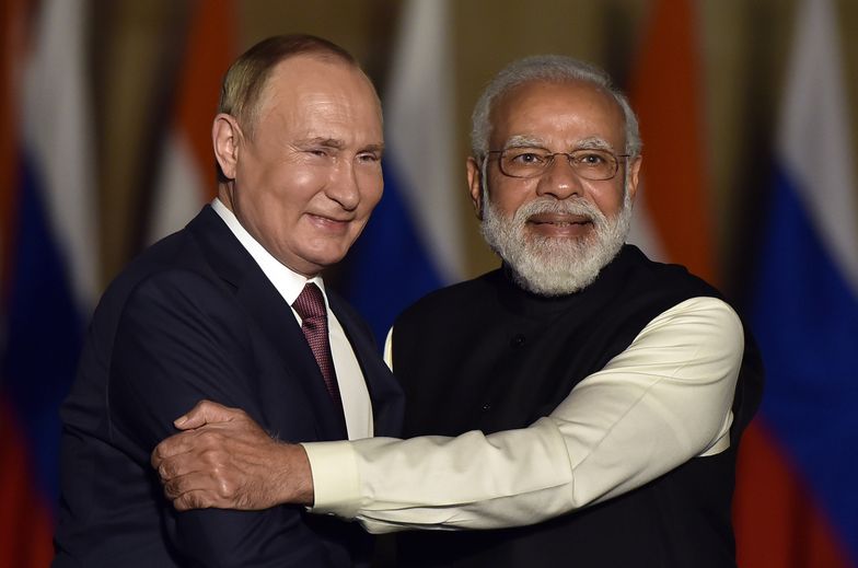 Putin jedzie na szczyt w Uzbekistanie. Będzie rozmawiać z Indiami i Chinami o współpracy gospodarczej
