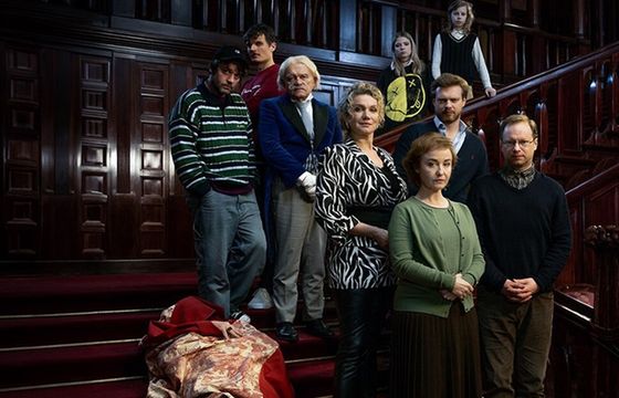 Na Netfliksie nowa komedia z Maciejem Stuhrem. Czy „Spadek” będzie hitem?