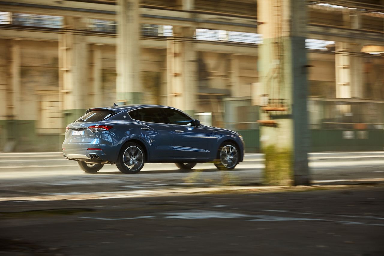 Maserati Levante Hybrid (2021)