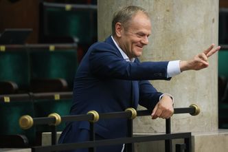 "Lex Tusk" i najczarniejszy scenariusz. Jak zareagują rynki? "Wygra opozycja, a złoty się umocni"