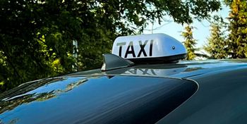 Mielec: 70-letni taksówkarz jeździł po pijaku. Ile wydmuchał?