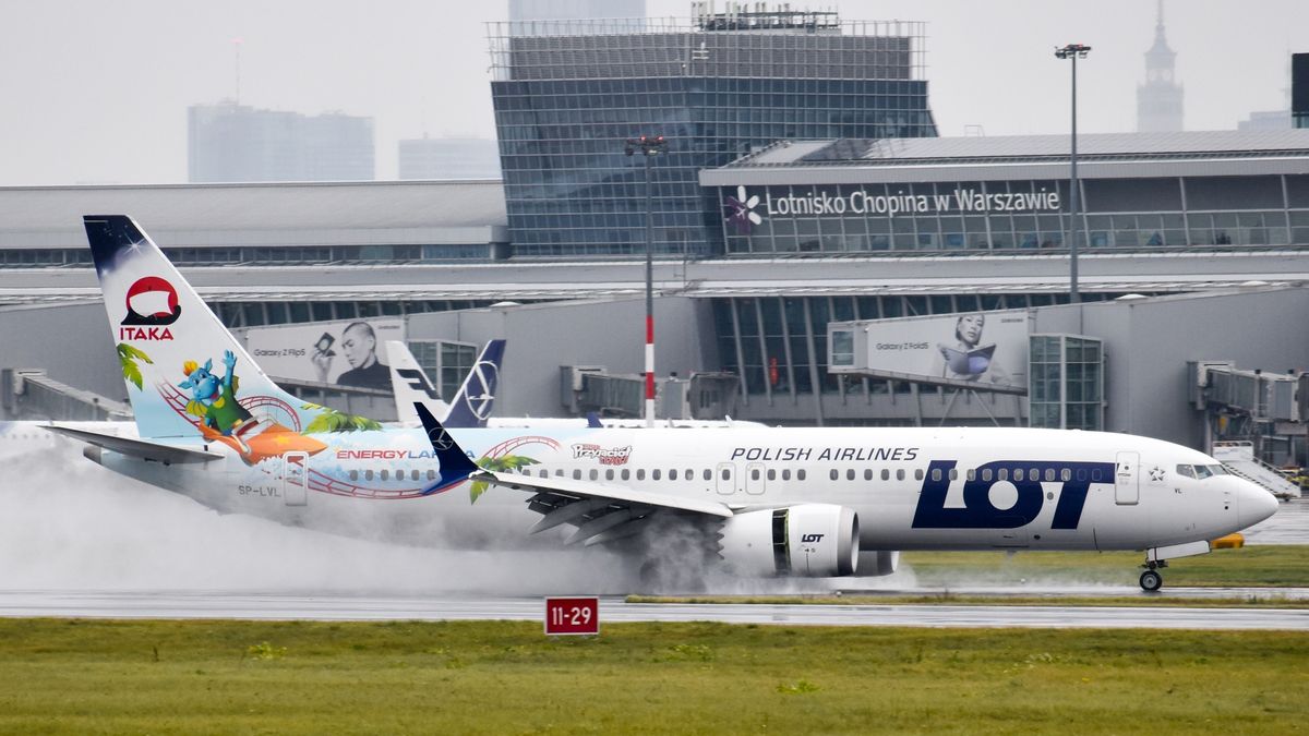 Rozbudowa Lotniska Chopina w Warszawie. Wiceminister ujawnia