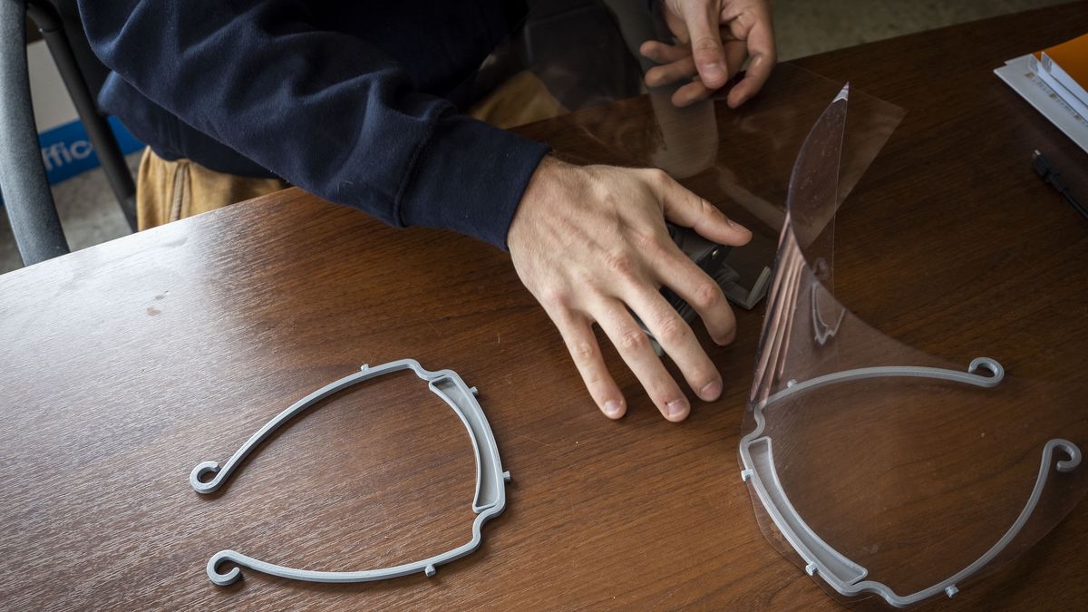 Zakaz noszenia przyłbic