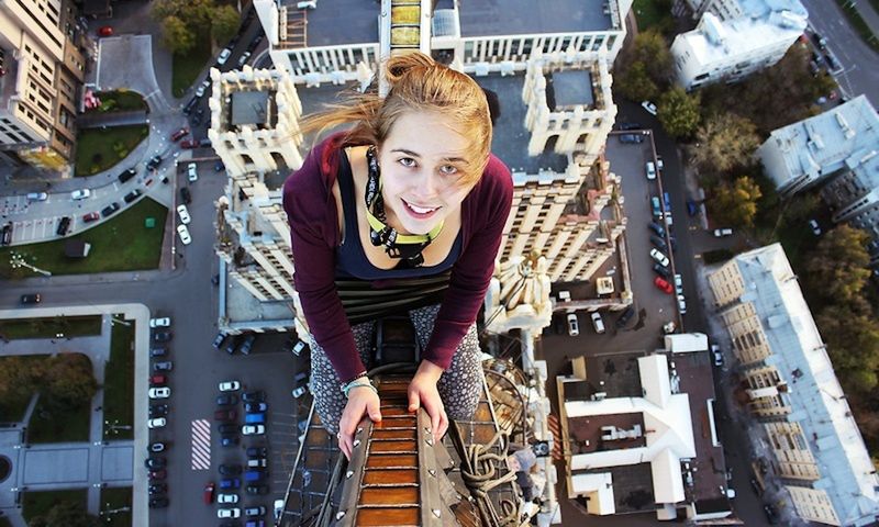 Szaleni fotografowie ze Wschodu zdobywają szczyty najwyższych budynków 6