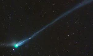 Kometa Wierzchoś mija Ziemię. To początek jej długiej drogi do gwiazd