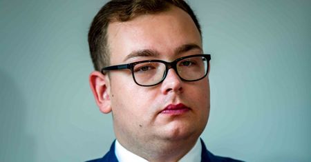 Radny PiS ukarany przez sąd za blokowanie Marszu Równości