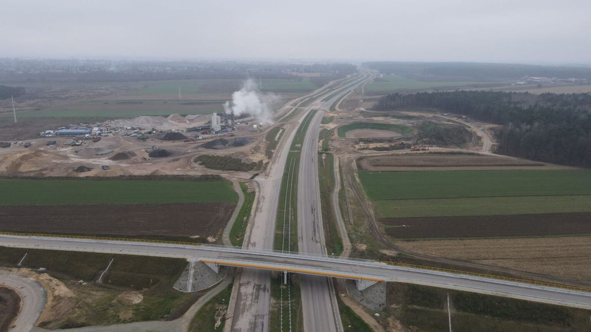 Budowa drogi ekspresowej S14 Aleksandrów Łódzki - A2 (listopad 2022 r.)