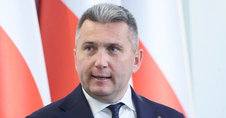 Orlen wstrzymał przelewy sponsoringowe do PKOl. "Analizujemy warunki współpracy"