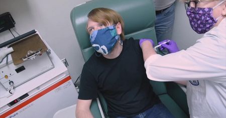Rząd USA planuje rozpocząć szczepienia w grudniu