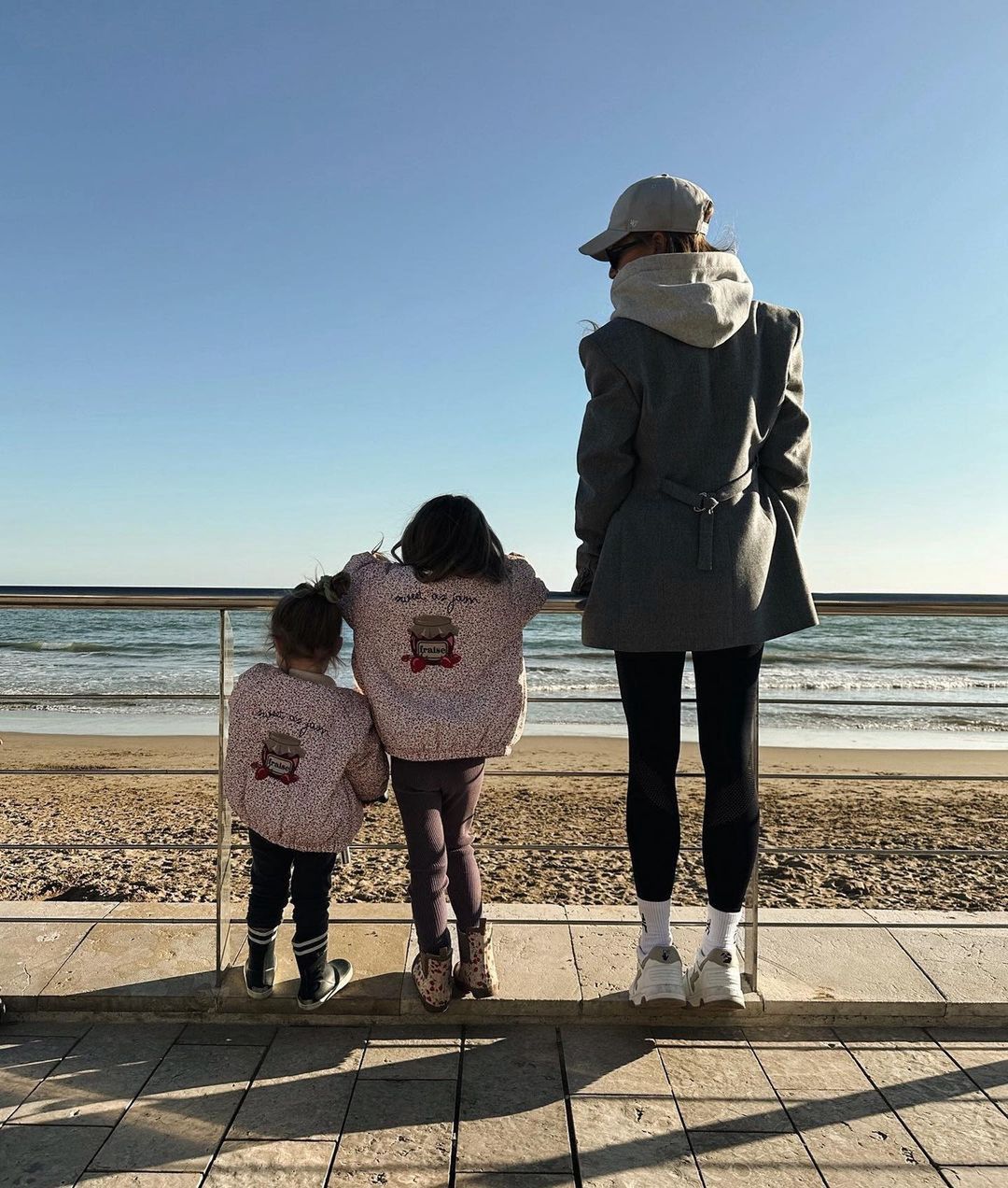 Anna Lewandowska z córkami