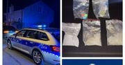 Brak tablicy zwrócił uwagę policjantów. Reszta odkryć sprawiła, że długo tego nie zapomną