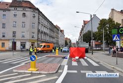 Legnica. Kierowca ciężarowego Iveco zabił kobietę na pasach. Okoliczności nadal nieznane