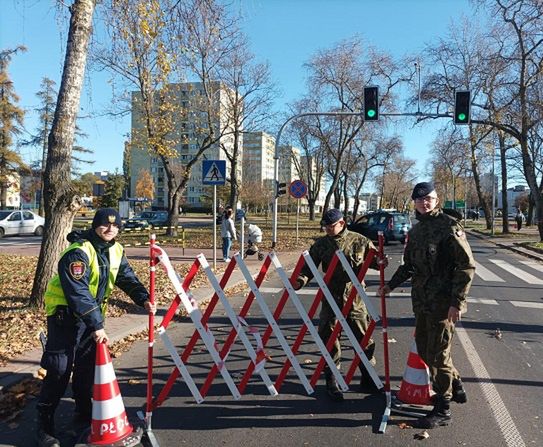 Straż Miejska i uczniowie I Liceum Ogólnokształcącego PUL im. 4 Pułk Strzelców Konnych w Płocku patrolowali ulice