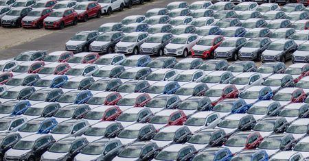 Ile trzeba czekać na nowe auto? W niektórych przypadkach nawet rok, a 3 miesiące to norma
