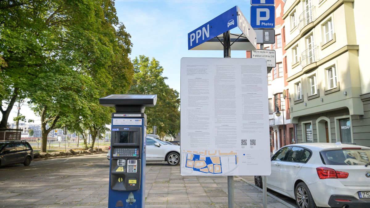 Kierowcy w Szczecinie dostali kary za parkowanie. (zdj. podgl.).
