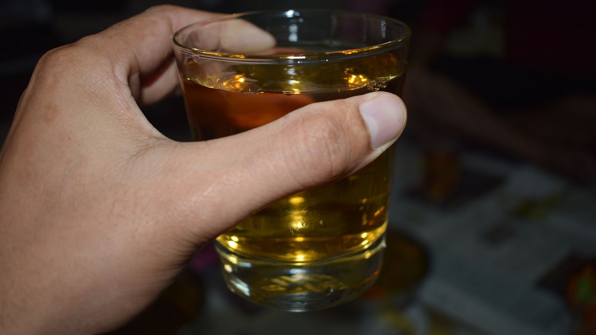 17 osób zatruło się podrobionym alkoholem 