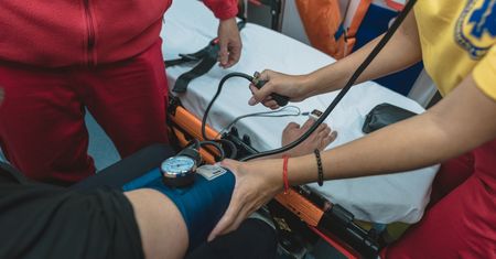 Pogotowie ratunkowe – kiedy i jak je wezwać?