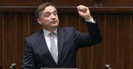 Ogromna awantura w Sejmie. Na mównicy pojawił się Ziobro